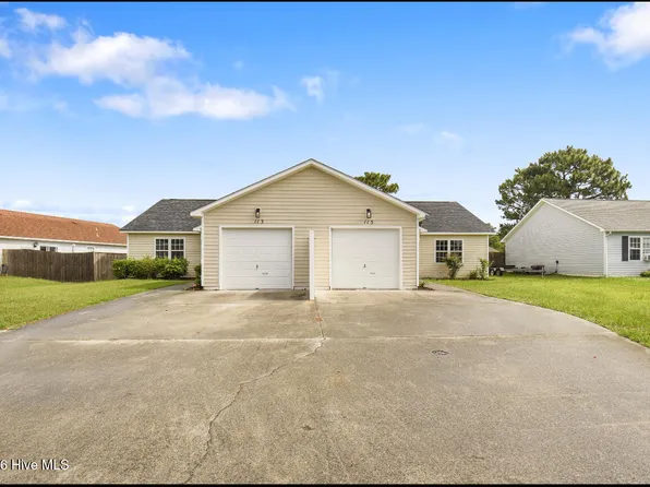 113 Charlton Road, Hubert, NC 28539