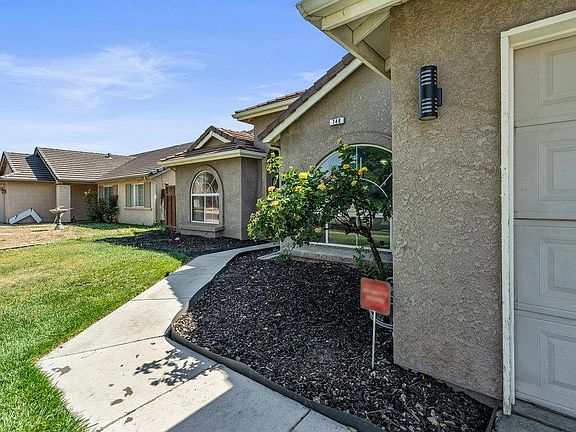 4th image of 748 Ashbury Ct