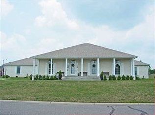 204 E Alexander Ct, Weirton, WV 26062