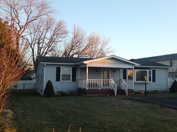 2nd image of 5240 Germain St
