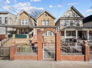 8537 90th St, Woodhaven, NY 11421