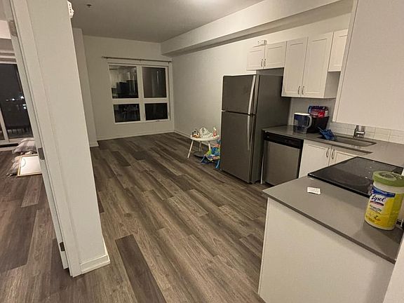 2nd image of 430 Essa Rd #326