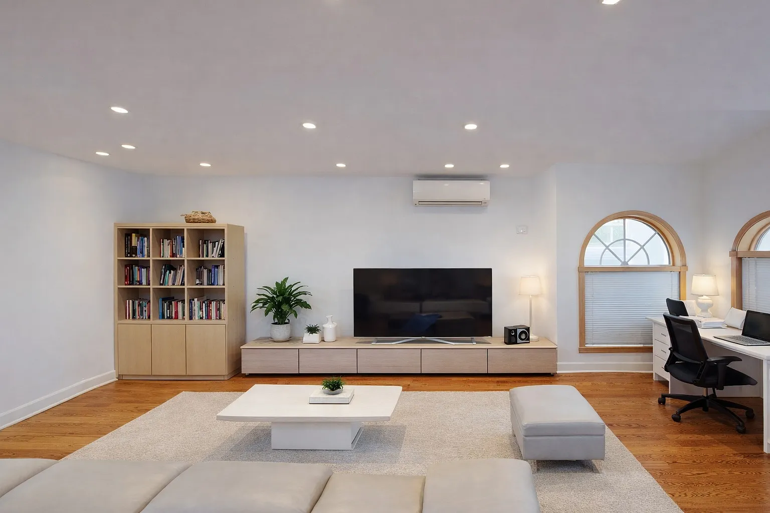 3 bed, 2000 sqft, $9,200 — Photo 4