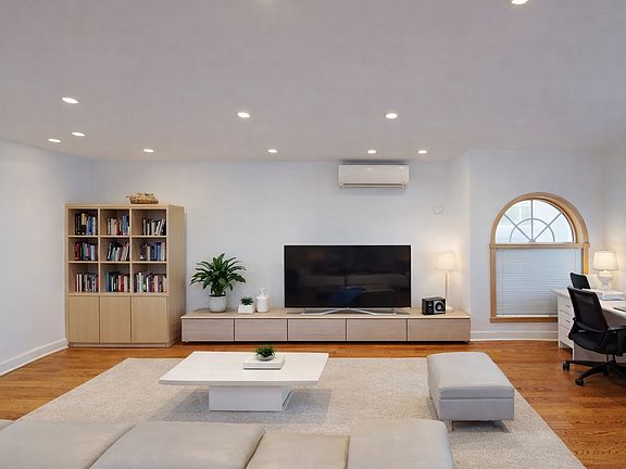 4th image of 4544 Browvale Ln