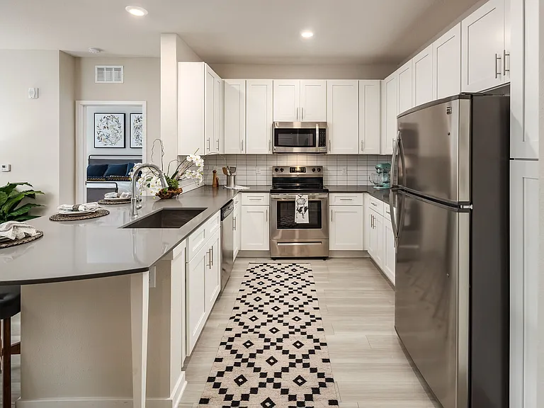 Shadetree Apartments — Photo 13