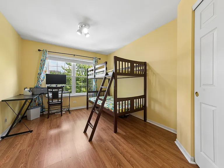 122 Bay Dr — Photo 10