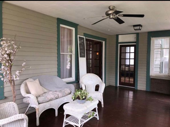 306 E Carroll St, Kentland, IN 47951