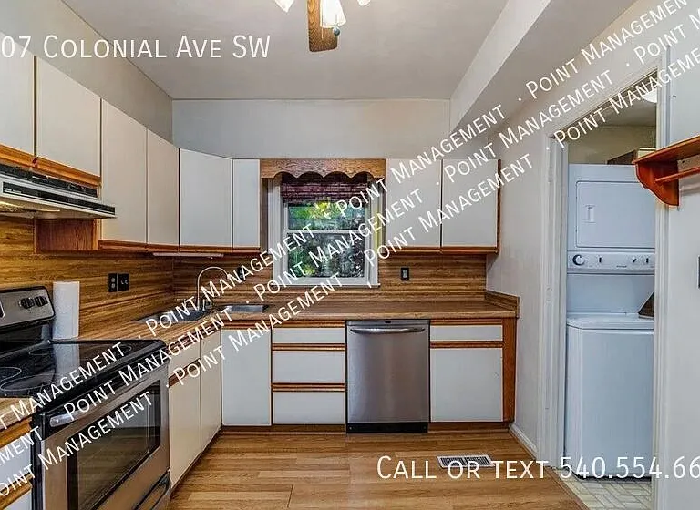 2407 Colonial Ave SW — Photo 14