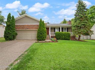 12409 Ledges Dr, Middletown, KY 40243