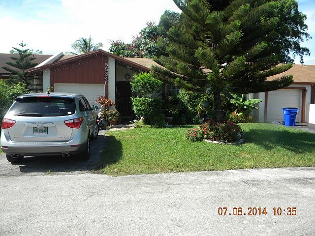 1st image of 5534 Lakewood Cir APT C