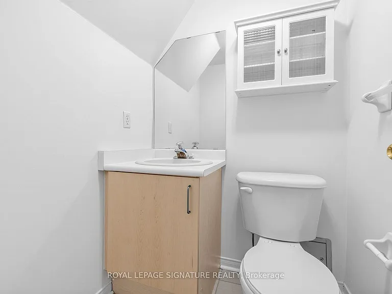 29 Coburg Cres — Photo 17