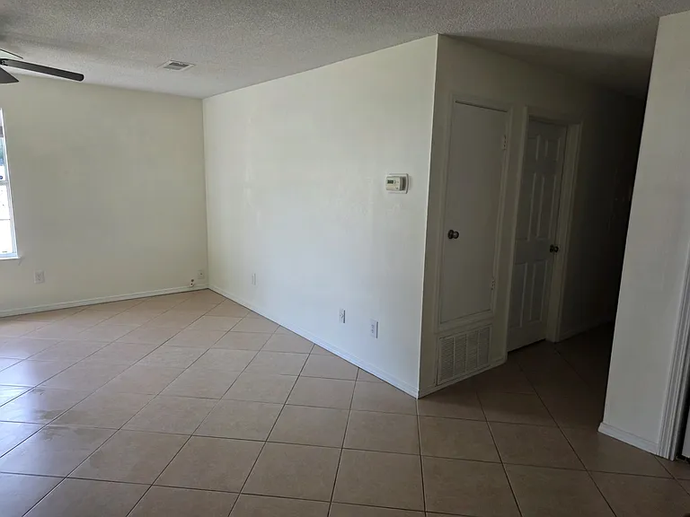 226 Carys Ln — Photo 9