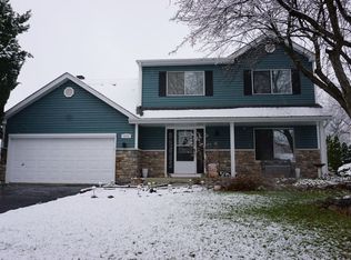 2553 Dewhurst St, Naperville, IL 60564