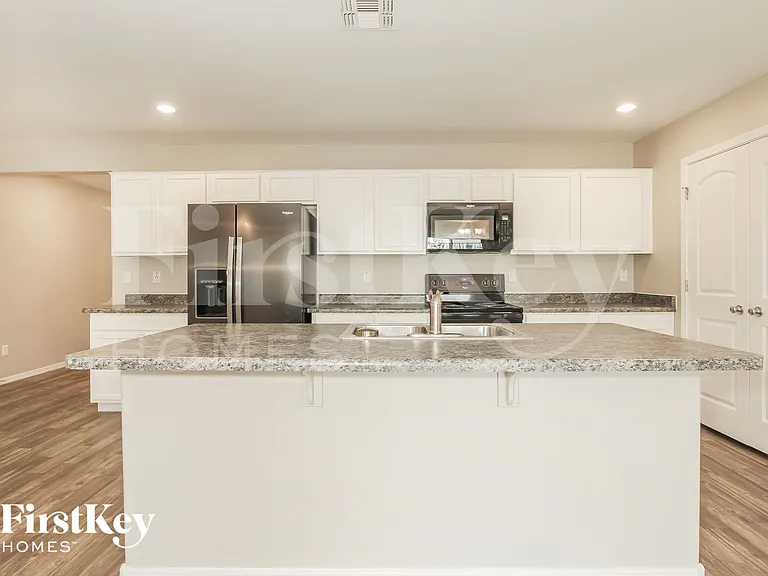 16570 W Sierra St — Photo 6