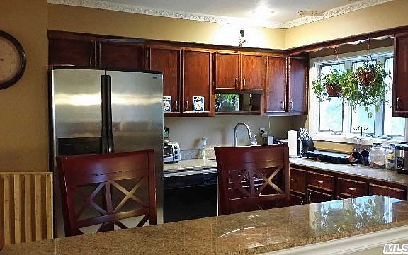 5th image of 415 Nocella Ct