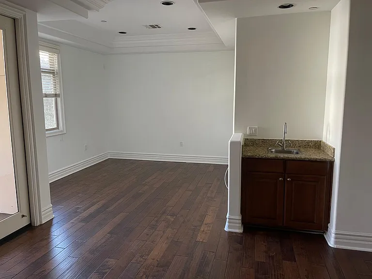 10640 Woodbridge St #107 — Photo 14