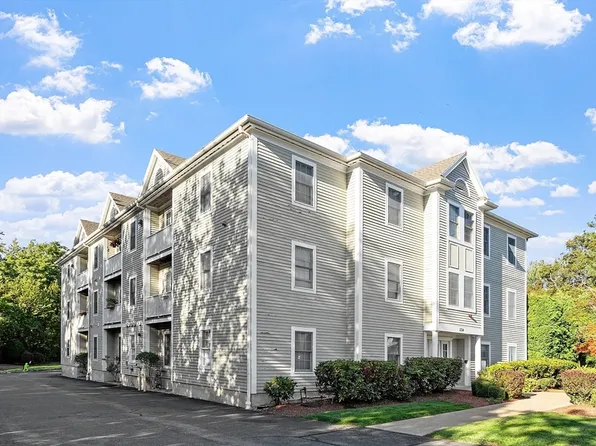 234 Water St APT 202, Wakefield, MA 01880