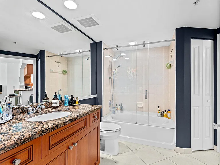 347 N New River Dr E #606 — Photo 8