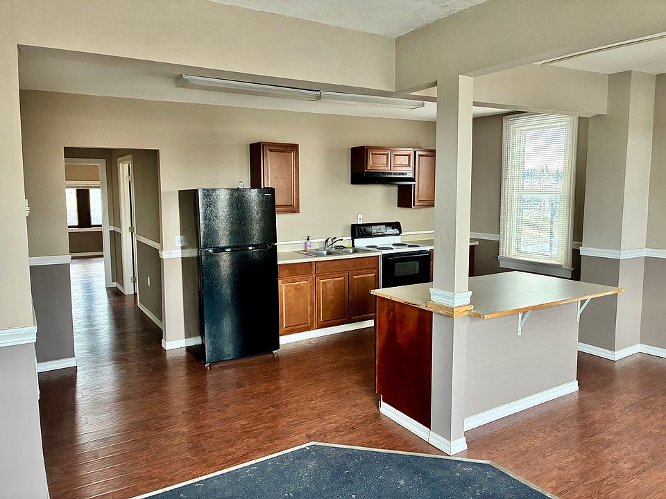 1st image of 209 E Sprague Ave #A