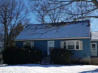 98 Langholm Dr, Nashua, NH 03062