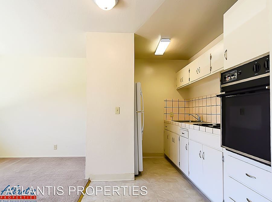 1st image of 629 N 1st St APT 02