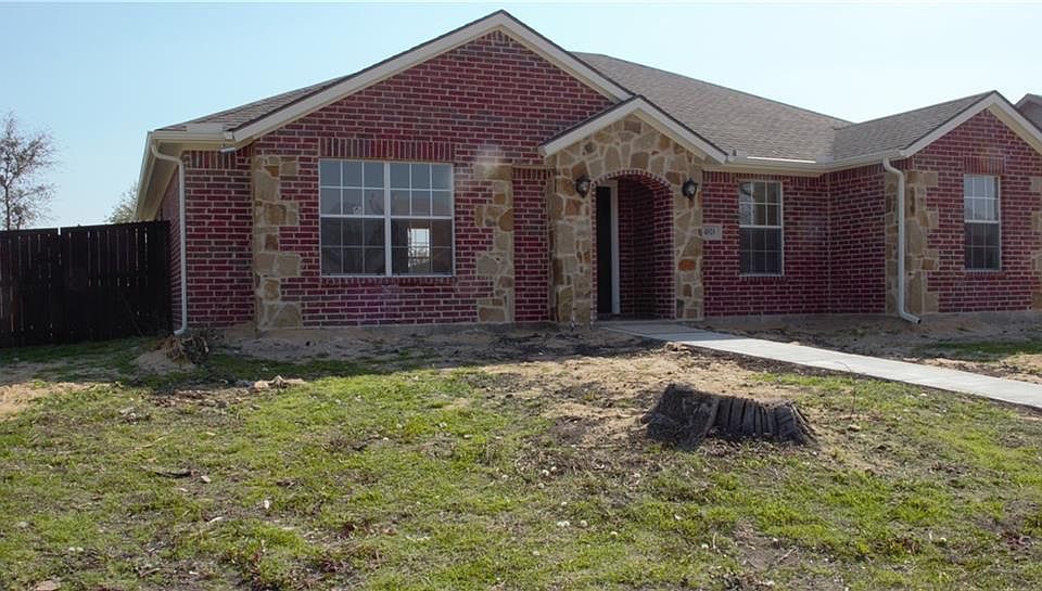 1st image of 4818 Freeport Dr