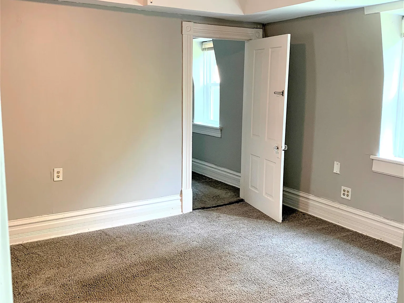 1014 Hemphill Ave NW — Photo 4