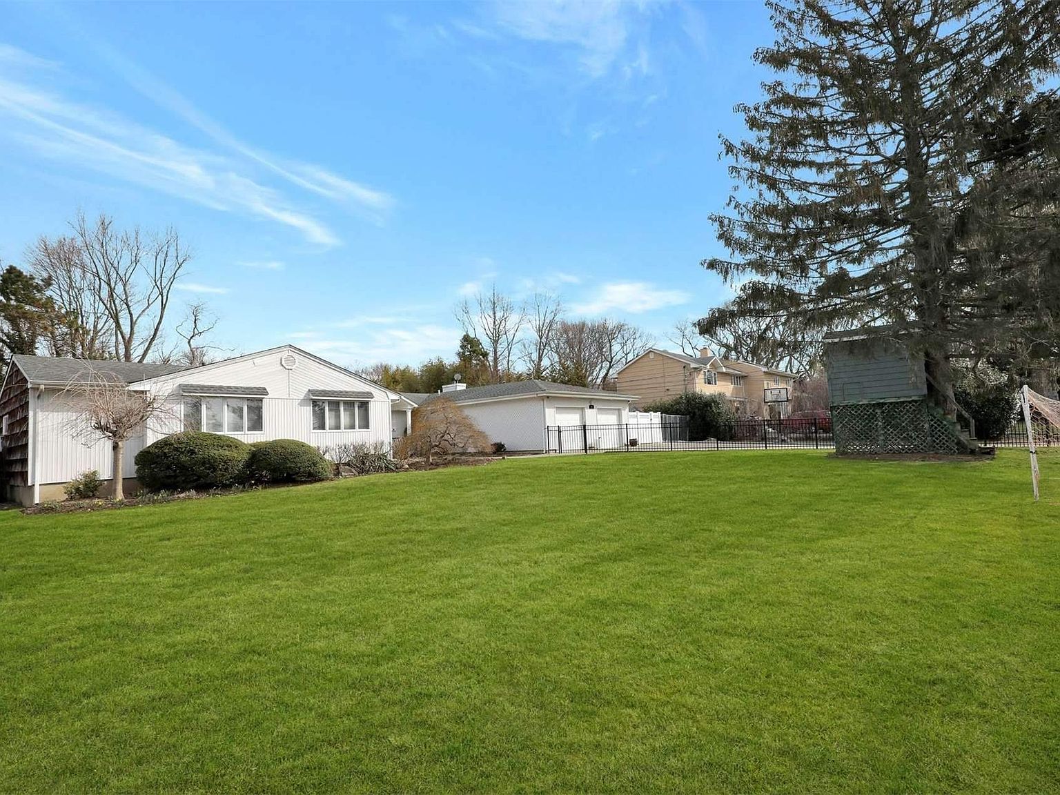 9 Salem Court, Syosset, NY 11791 Zillow