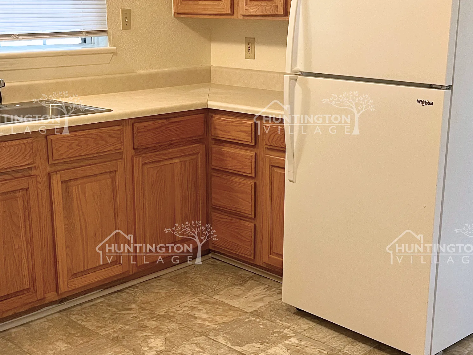 3 bed, 1080 sqft, $1,275 — Photo 4