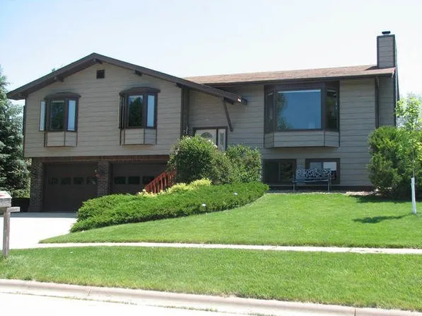 2518 Junction Dr, Rapid City, SD 57702
