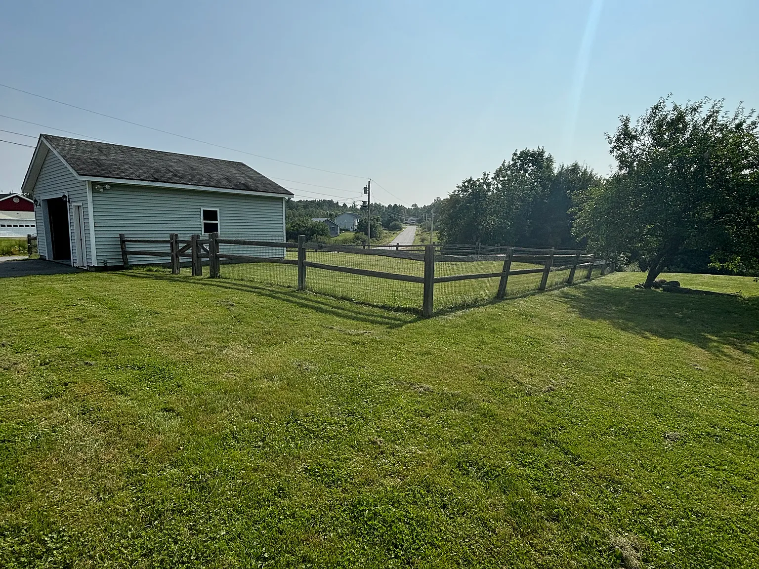 2 bed, 950 sqft, $1,800 — Photo 2