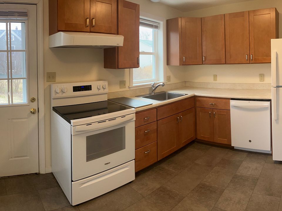 Kitchen, back door, coat closet,