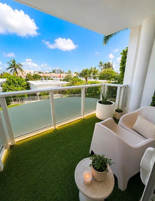 2 bed, 2.0 bath, 920 sqft, $3,100 — Photo 1