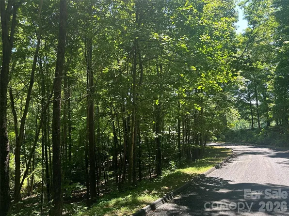 0 Knoll Ct, Lake Lure, NC 28746