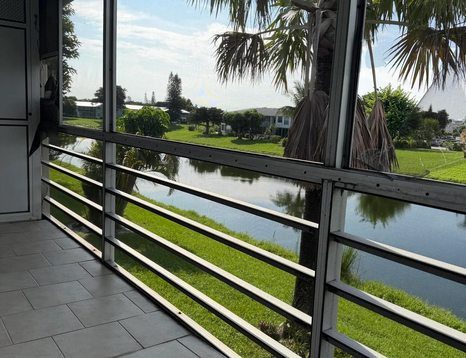 2 bed, 1.5 bath, 798 sqft, $1,550 — Photo 3