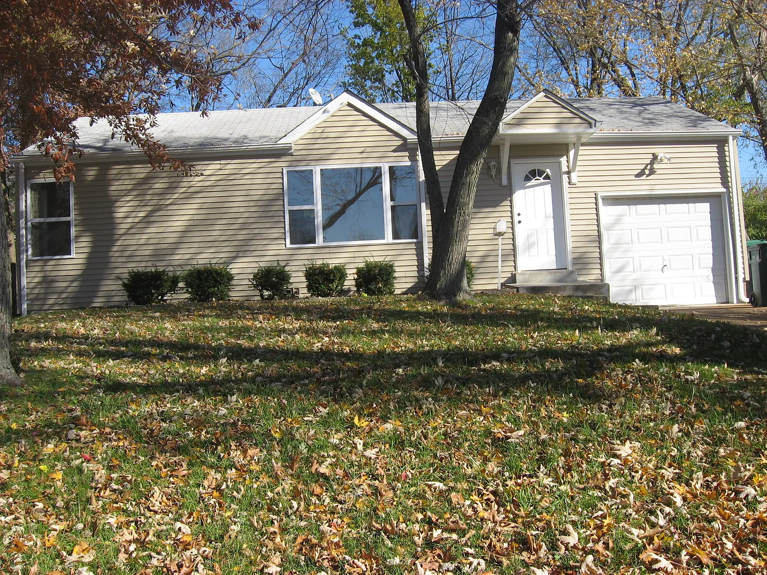 1626 Crabapple Ln photo 1