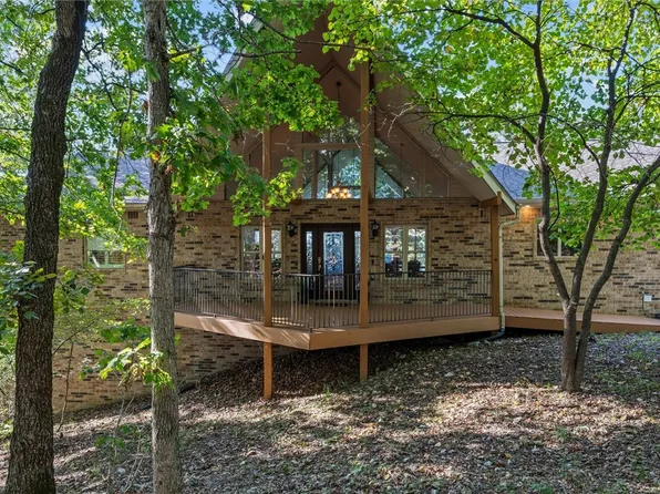 36 Reading Ln, Bella Vista, AR 72714