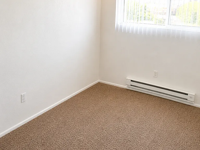 Cedar Cliff Apartments — Photo 10