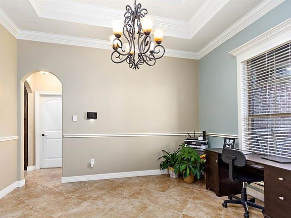5th image of 8435 Glen Rose Cir