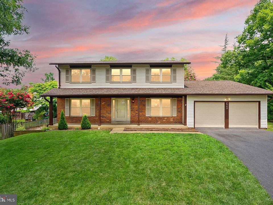 1st image of 8902 Huxley Ct