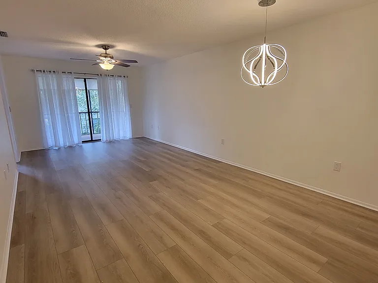 7237 Cloister Dr — Photo 3