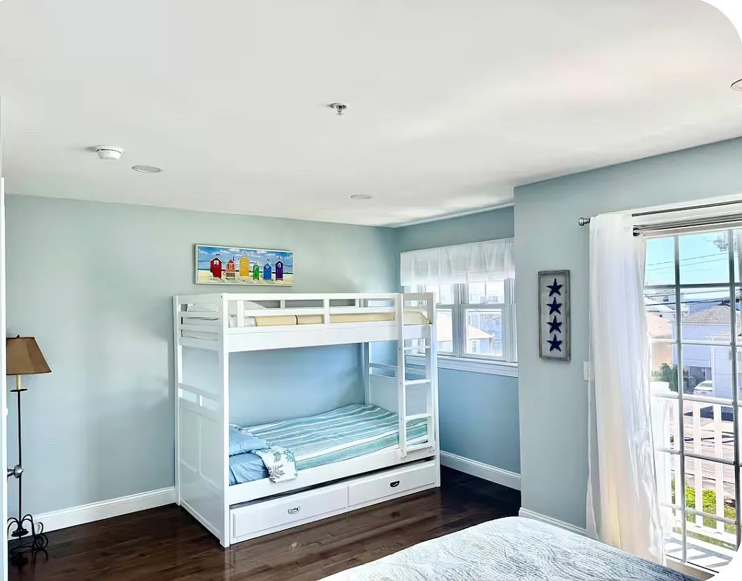 4 bed, 3.5 bath, 2800 sqft, $4,000 — Photo 3