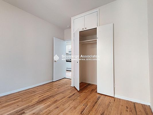 4th image of 209 W 108th St APT 12A