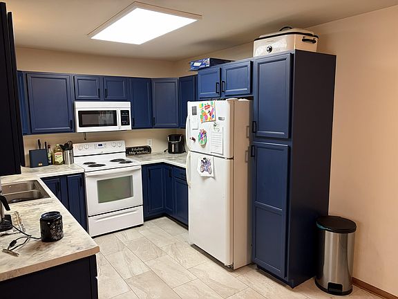 4th image of 1203 Temple Dr
