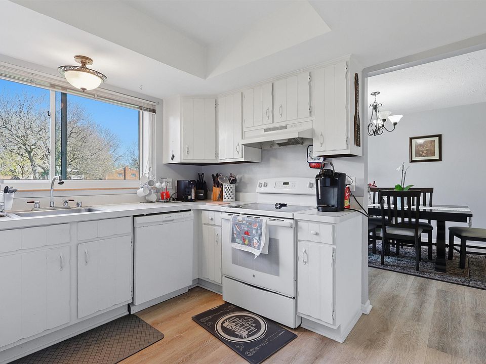 42211 Toddmark Ln, photo 13