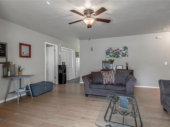 5th image of 1428 N Nicklas Ave