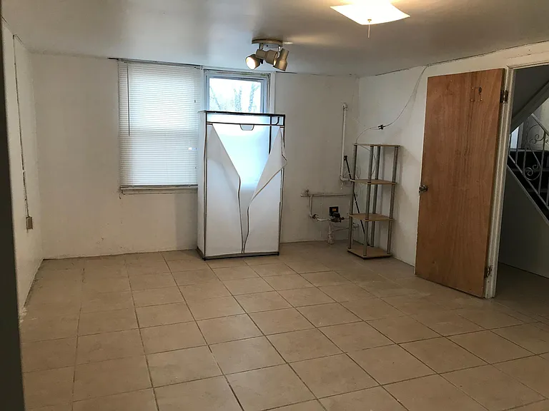 3279 Morrell Ave #1STFL — Photo 11