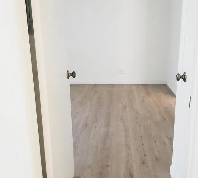 1013 Meta St — Photo 8