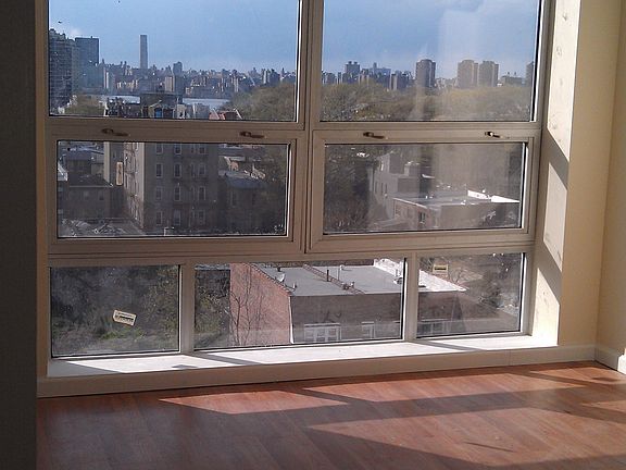 3rd image of 2515 Crescent St