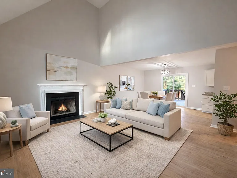 203 Sea Cliff Dr — Photo 2